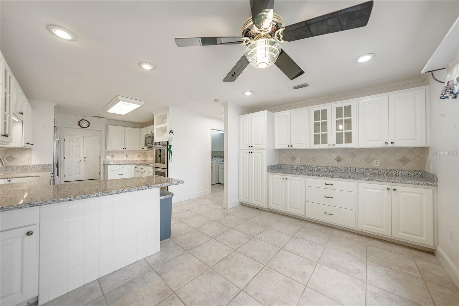 Image 16 of 50 For 24358 Kingsway Circle