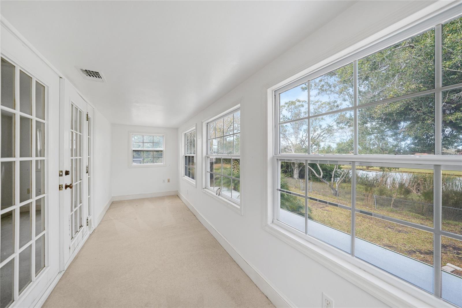 Image 31 of 50 For 24358 Kingsway Circle