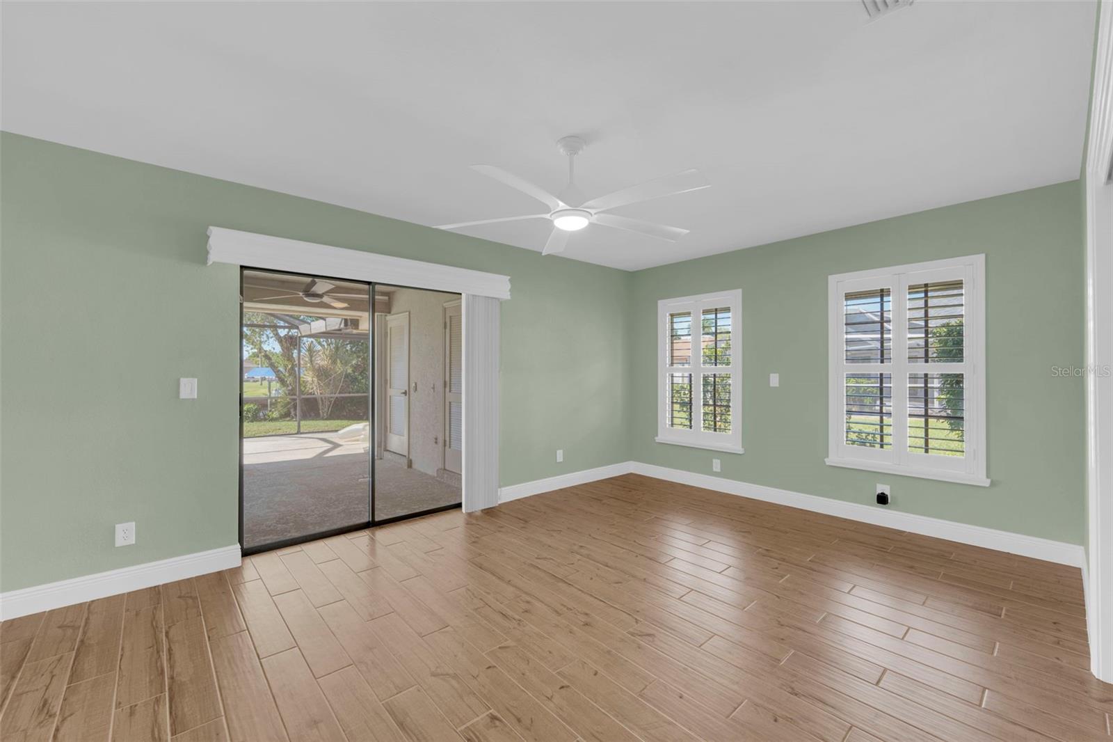 Image 18 of 47 For 13388 Journeys End