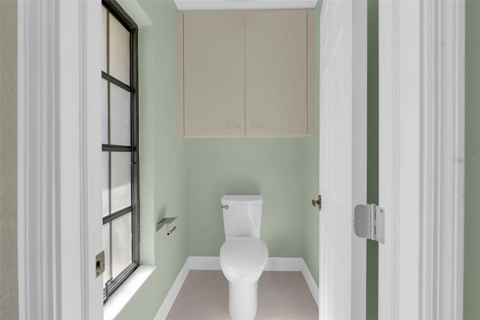 Image 29 of 47 For 13388 Journeys End