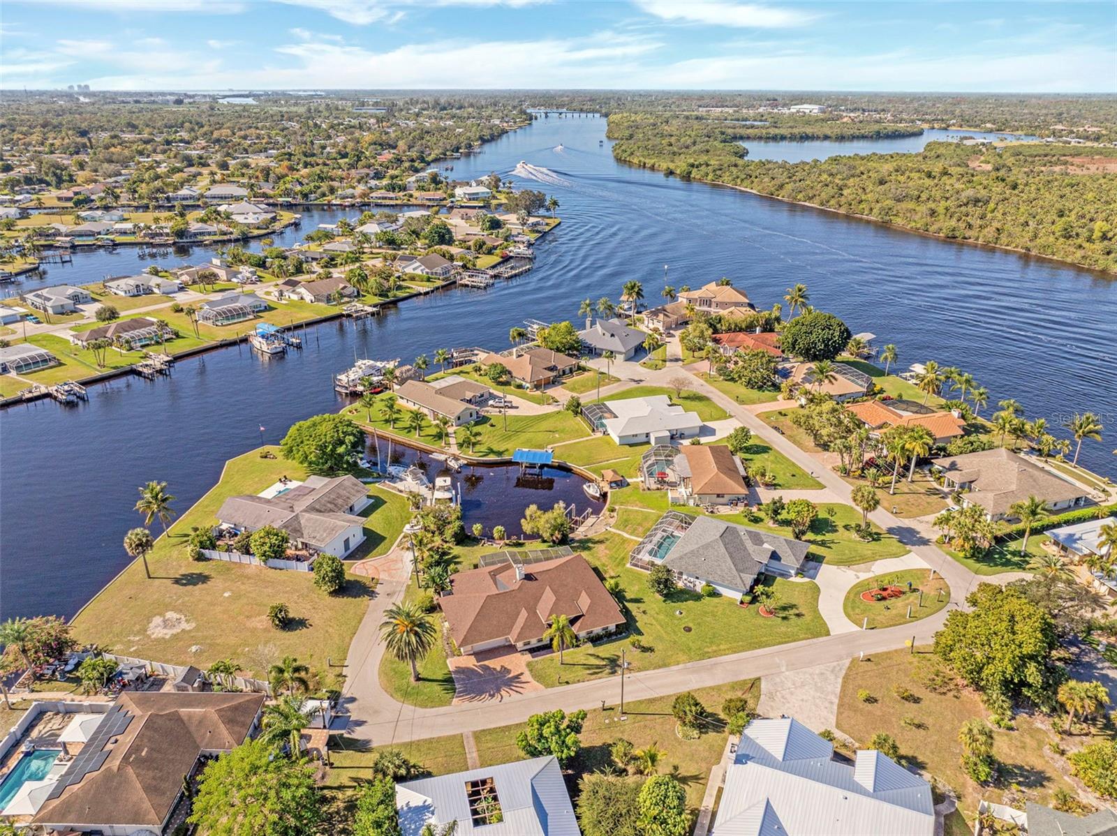 Image 3 of 47 For 13388 Journeys End