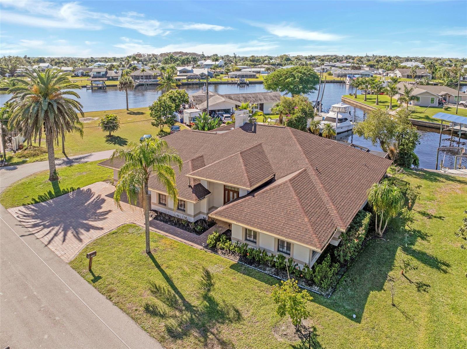 Image 41 of 47 For 13388 Journeys End