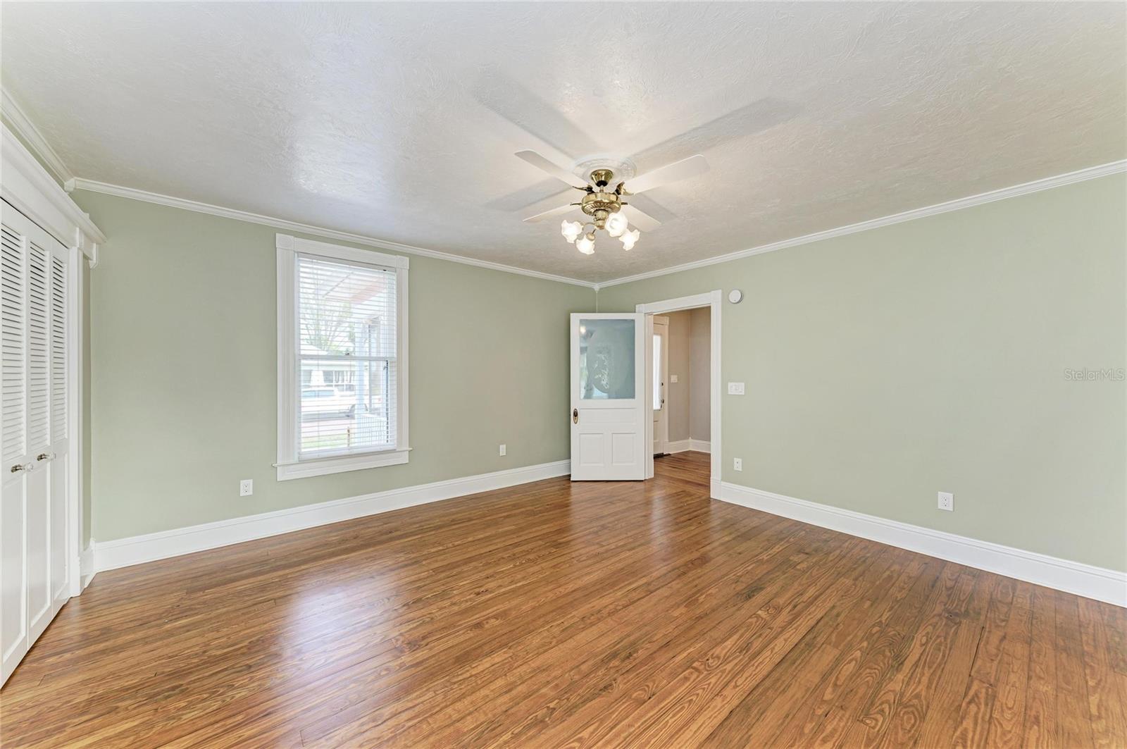 Image 37 of 79 For 123 Gill Street