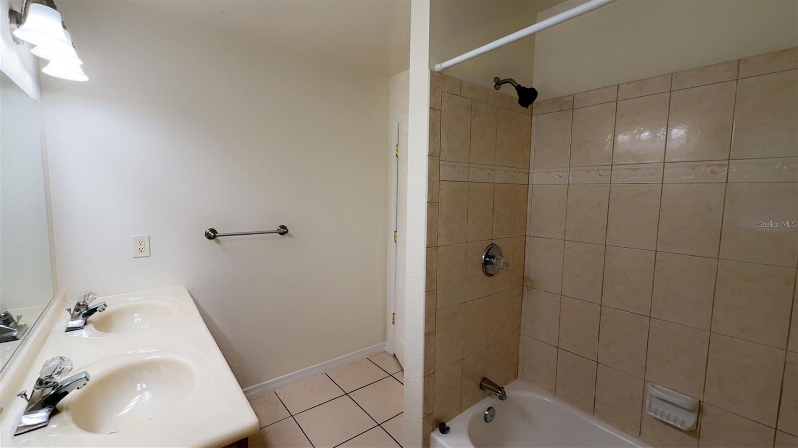 Image 14 of 18 For 4200 4th Avenue S