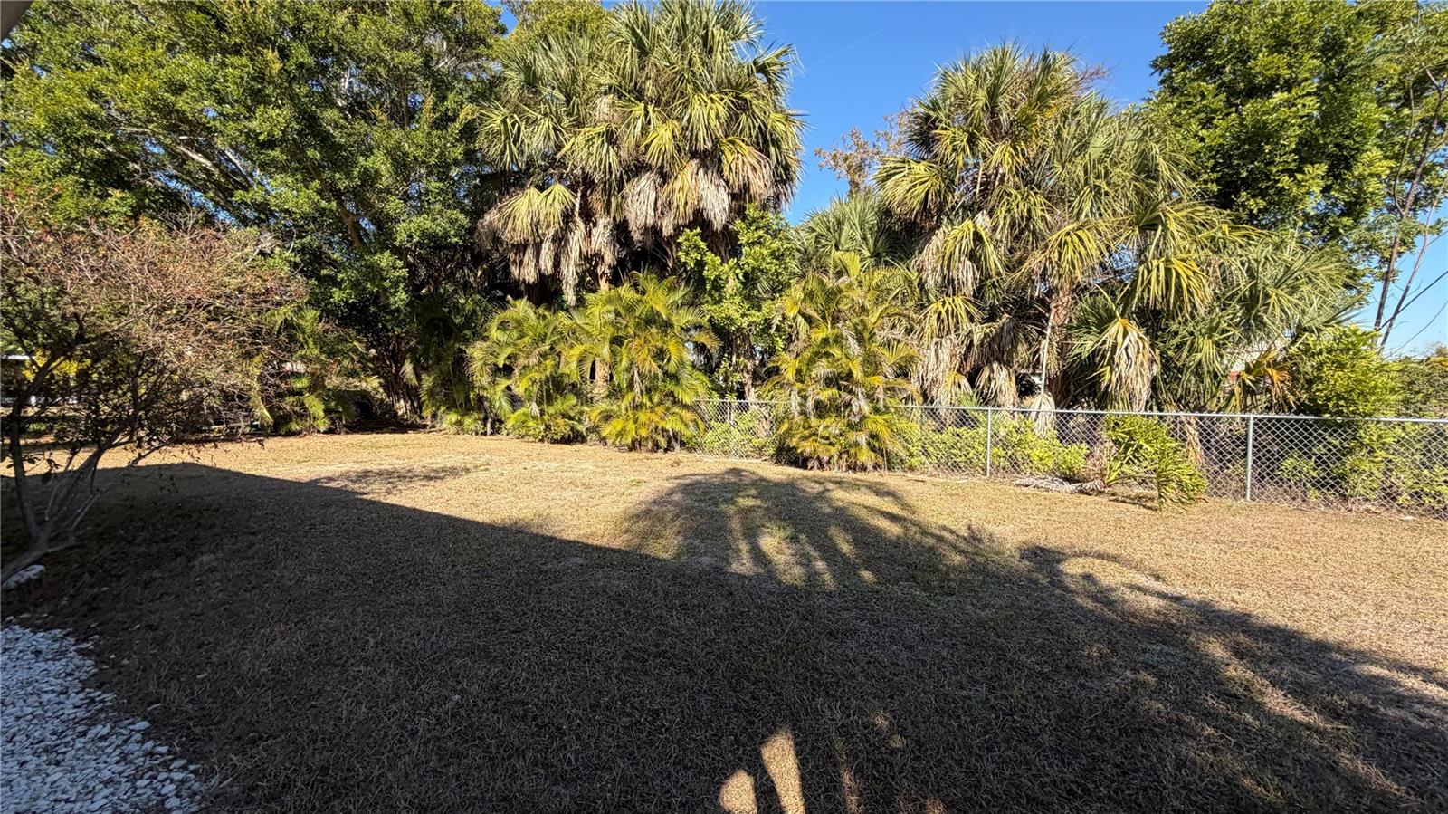 Image 4 of 13 For 21488 Olean Boulevard