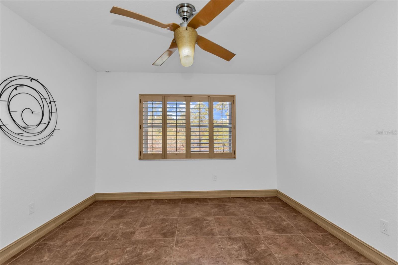 Image 17 of 30 For 25050 Sandhill Boulevard 5a2