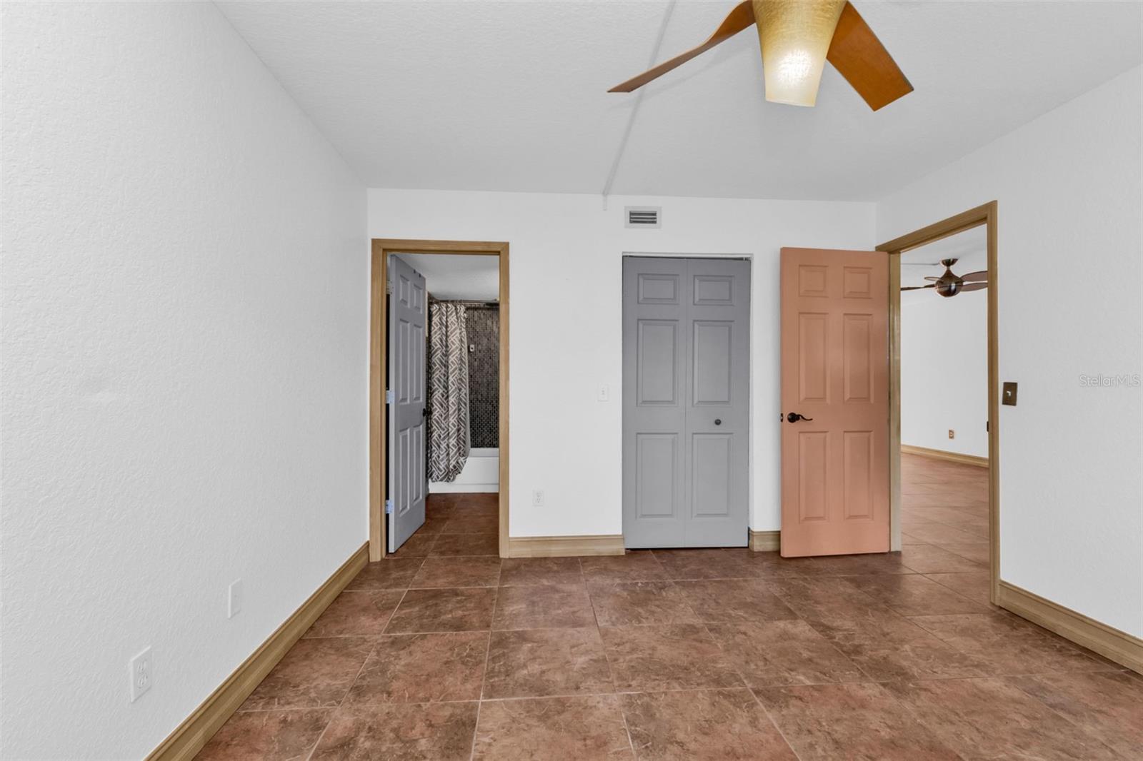 Image 20 of 30 For 25050 Sandhill Boulevard 5a2