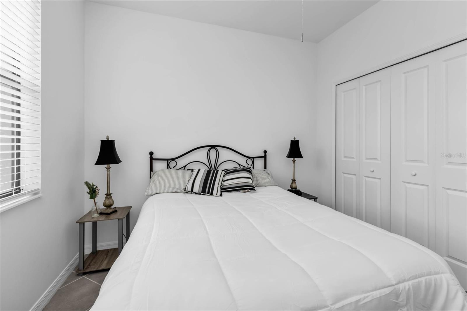 Image 33 of 58 For 2072 Mackerel Street