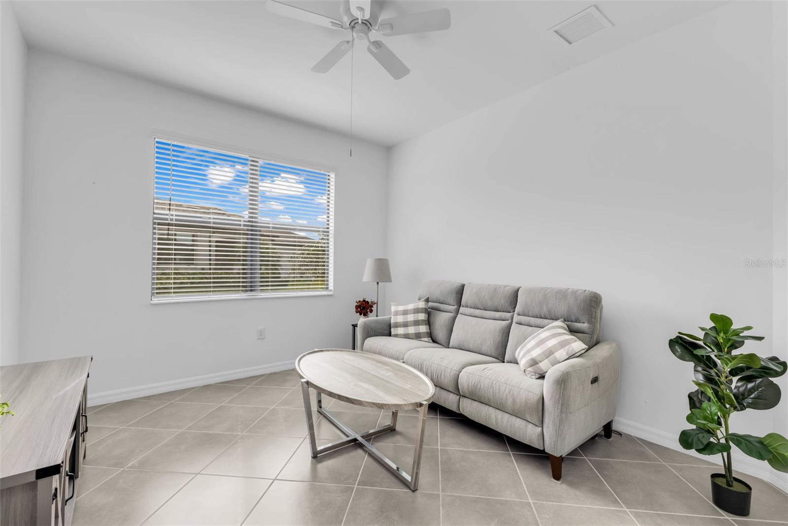 Image 9 of 58 For 2072 Mackerel Street