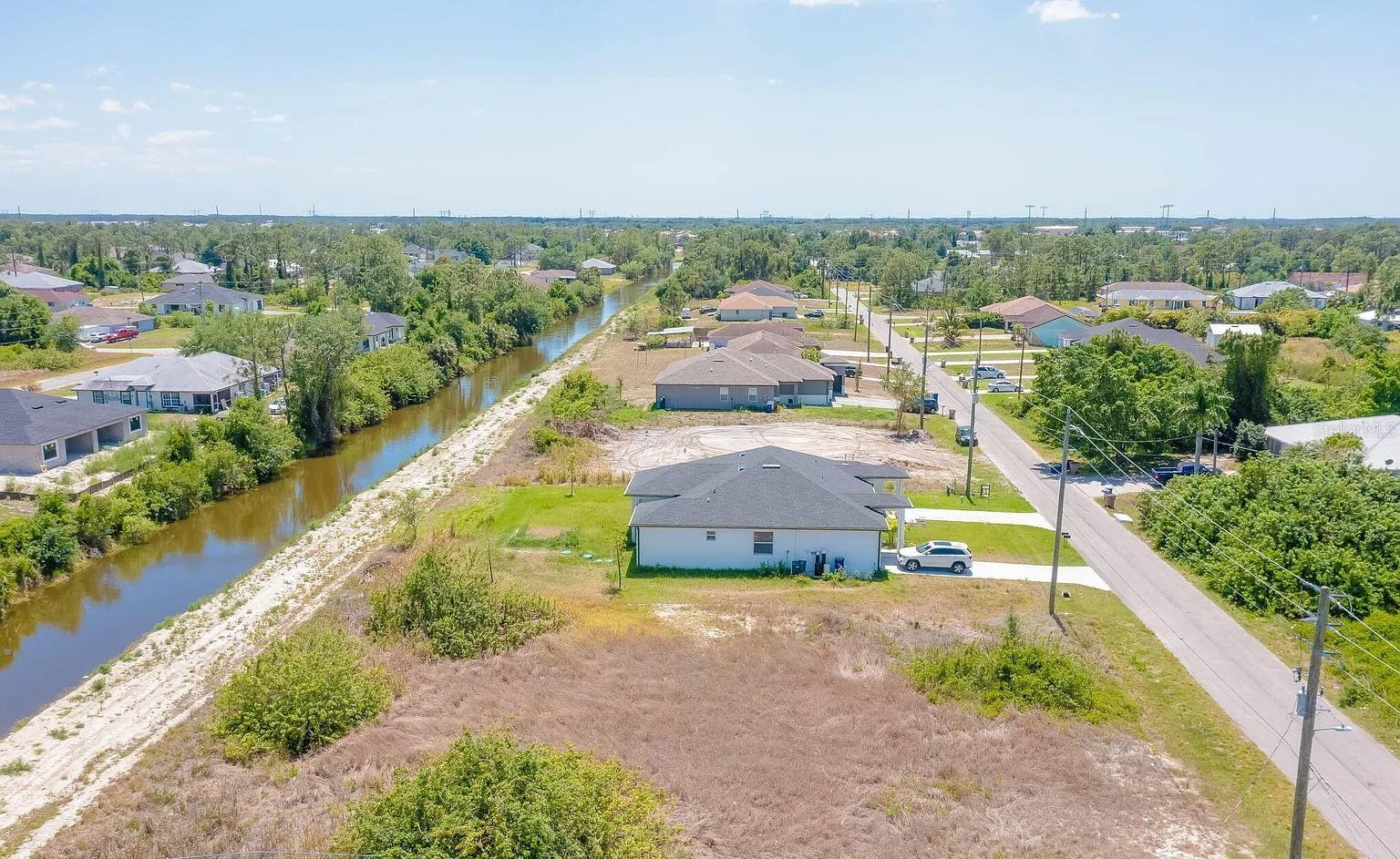 Image 7 of 10 For 2405-2407 Ansel Avenue S