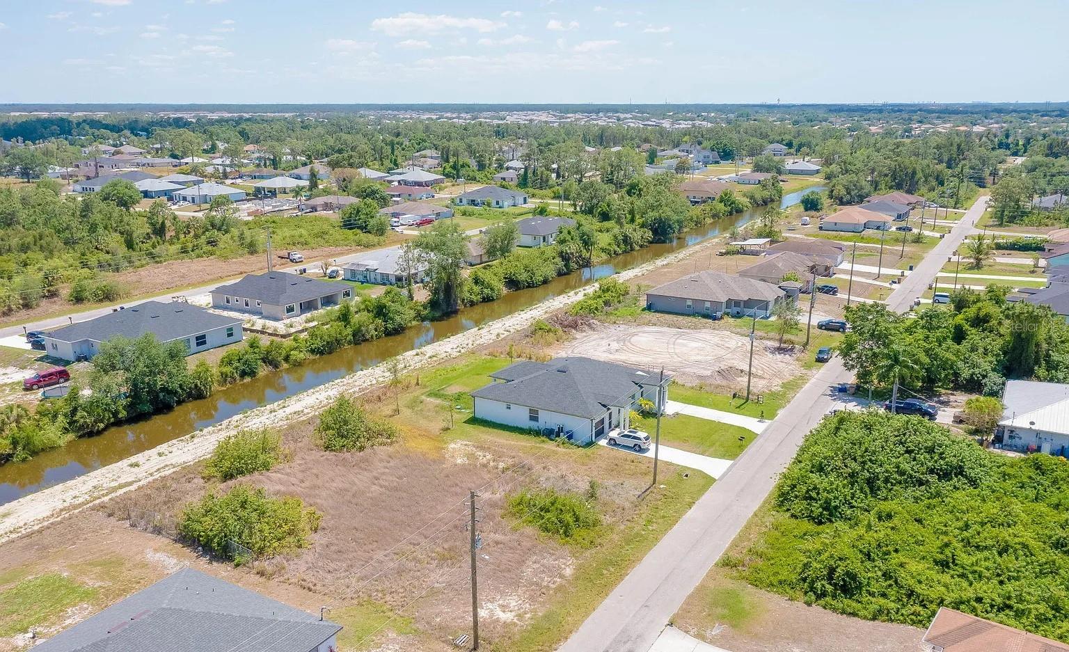 Image 8 of 10 For 2405-2407 Ansel Avenue S