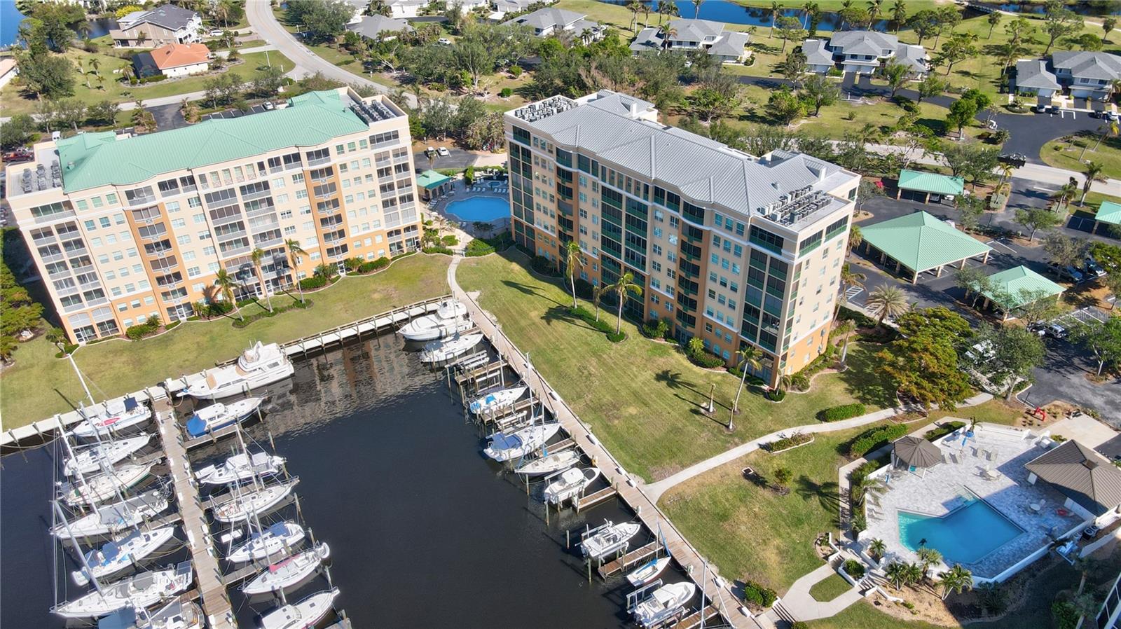 Image 34 of 38 For 2090 Matecumbe Key Road 1306