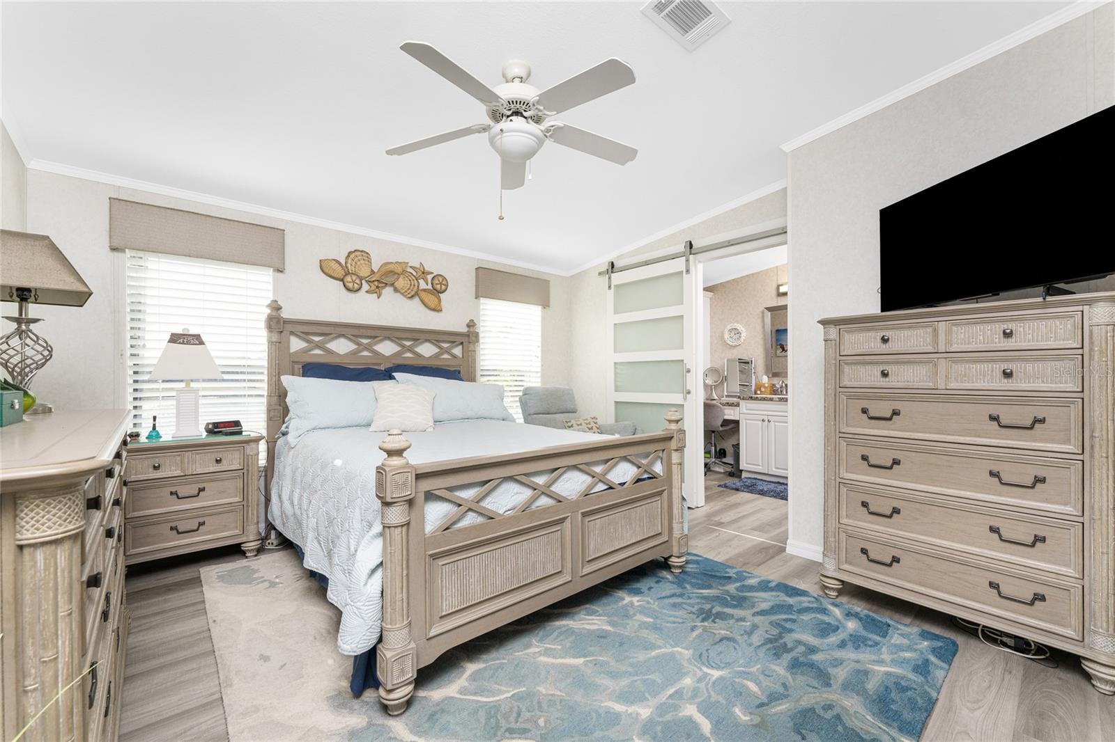 Image 20 of 78 For 1000 Kings Highway 262