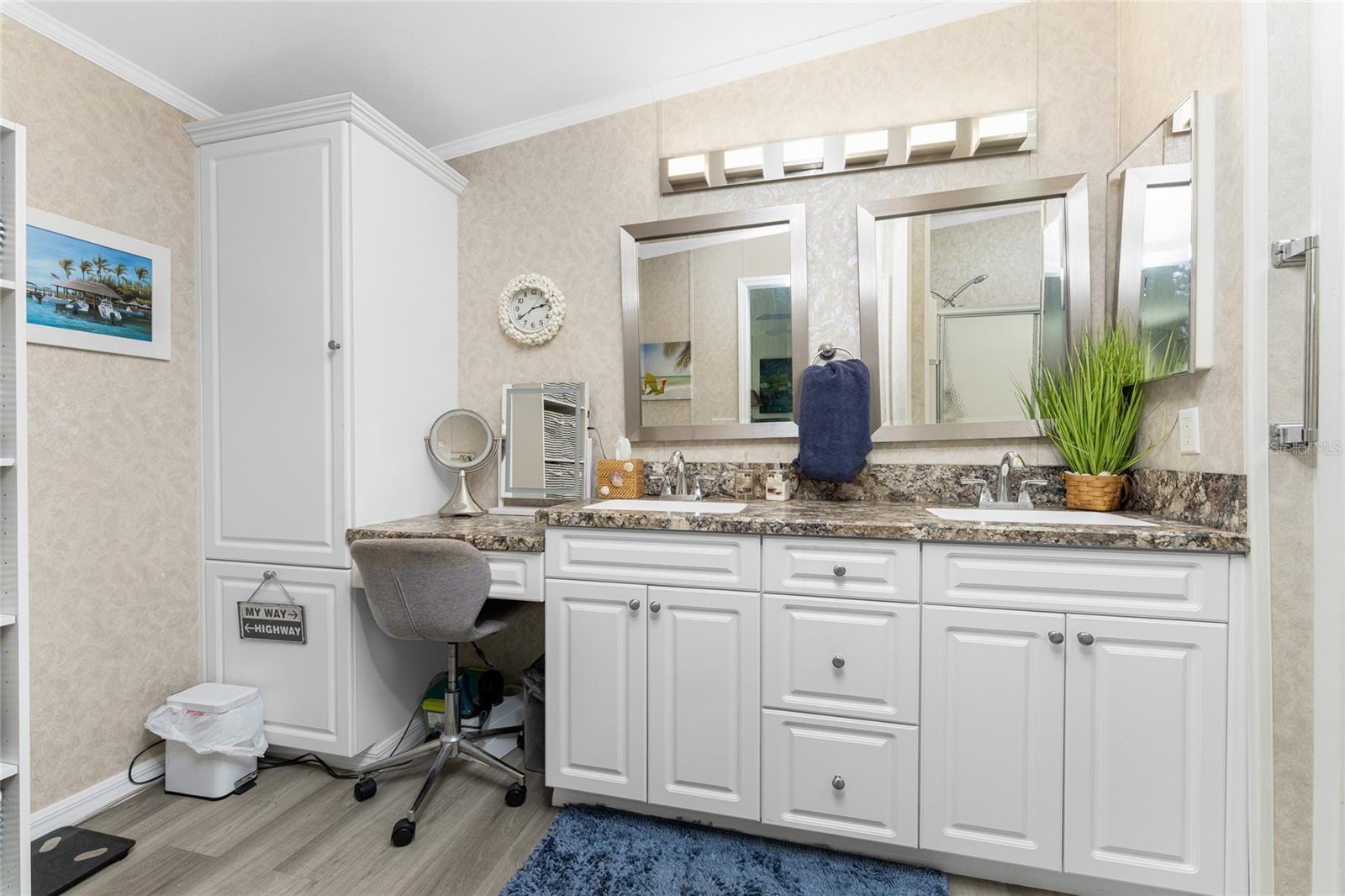 Image 32 of 78 For 1000 Kings Highway 262