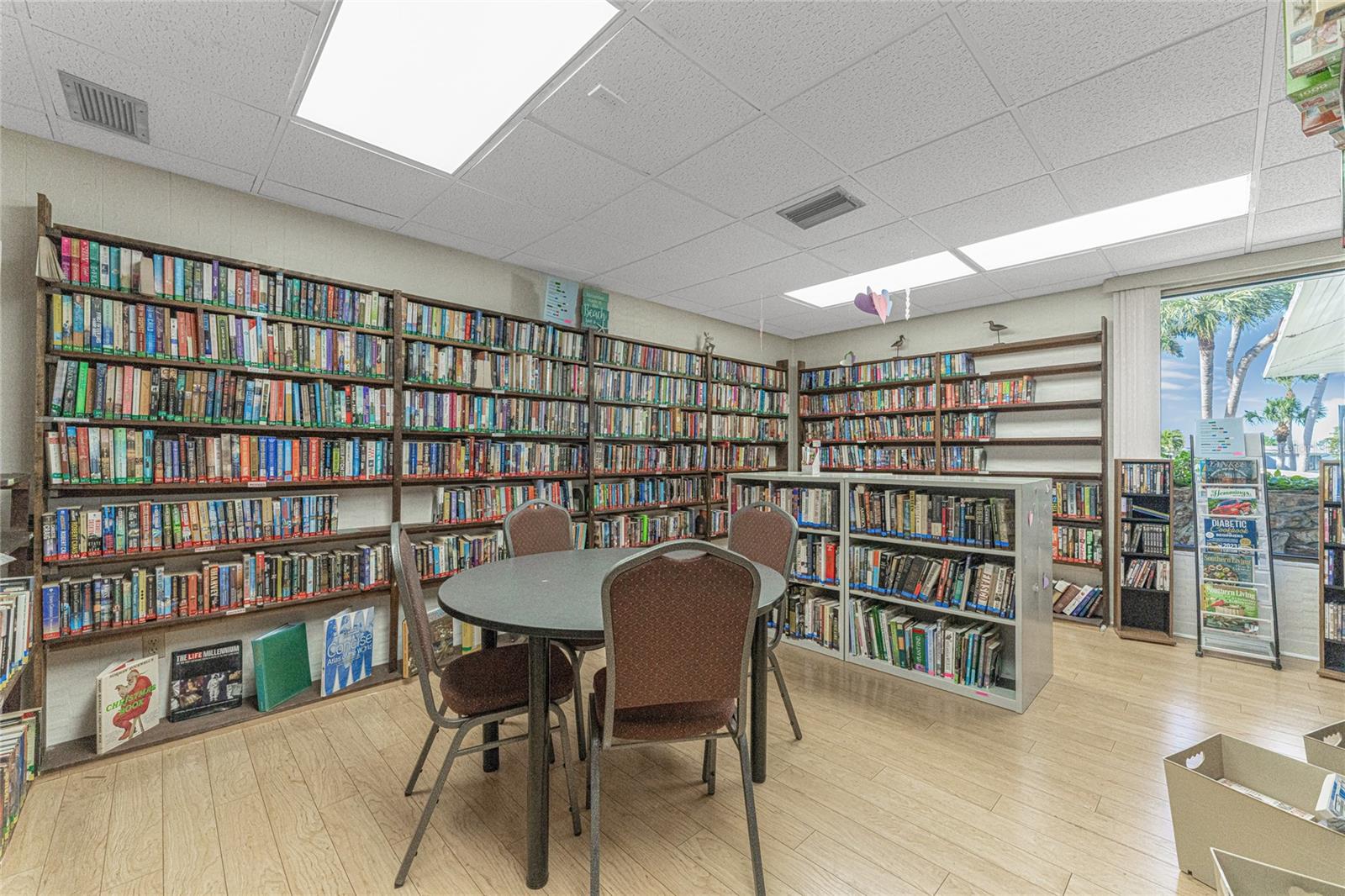 Image 66 of 78 For 1000 Kings Highway 262