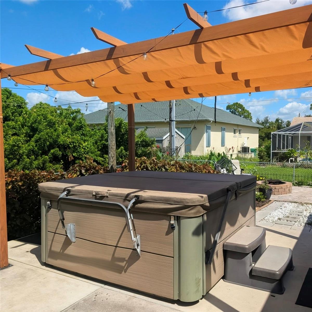 Image 11 of 33 For 349 Millport Street Nw