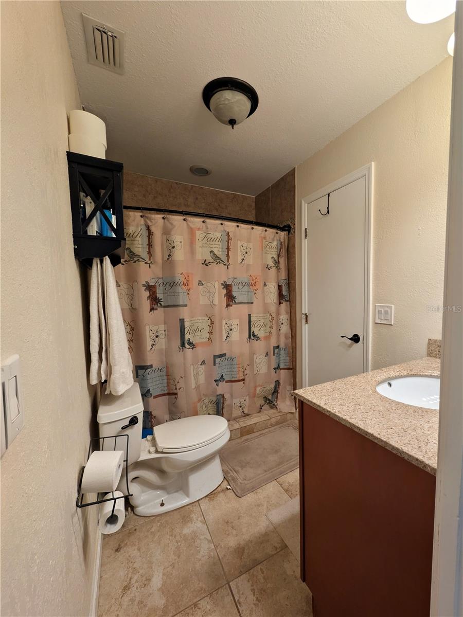 Image 14 of 33 For 349 Millport Street Nw