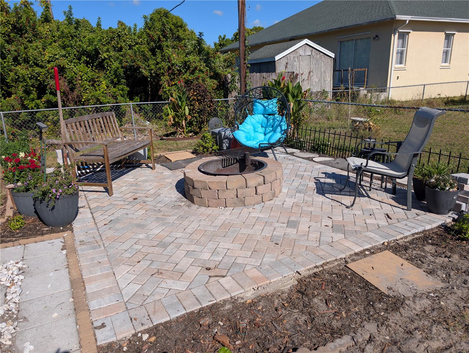 Image 19 of 33 For 349 Millport Street Nw