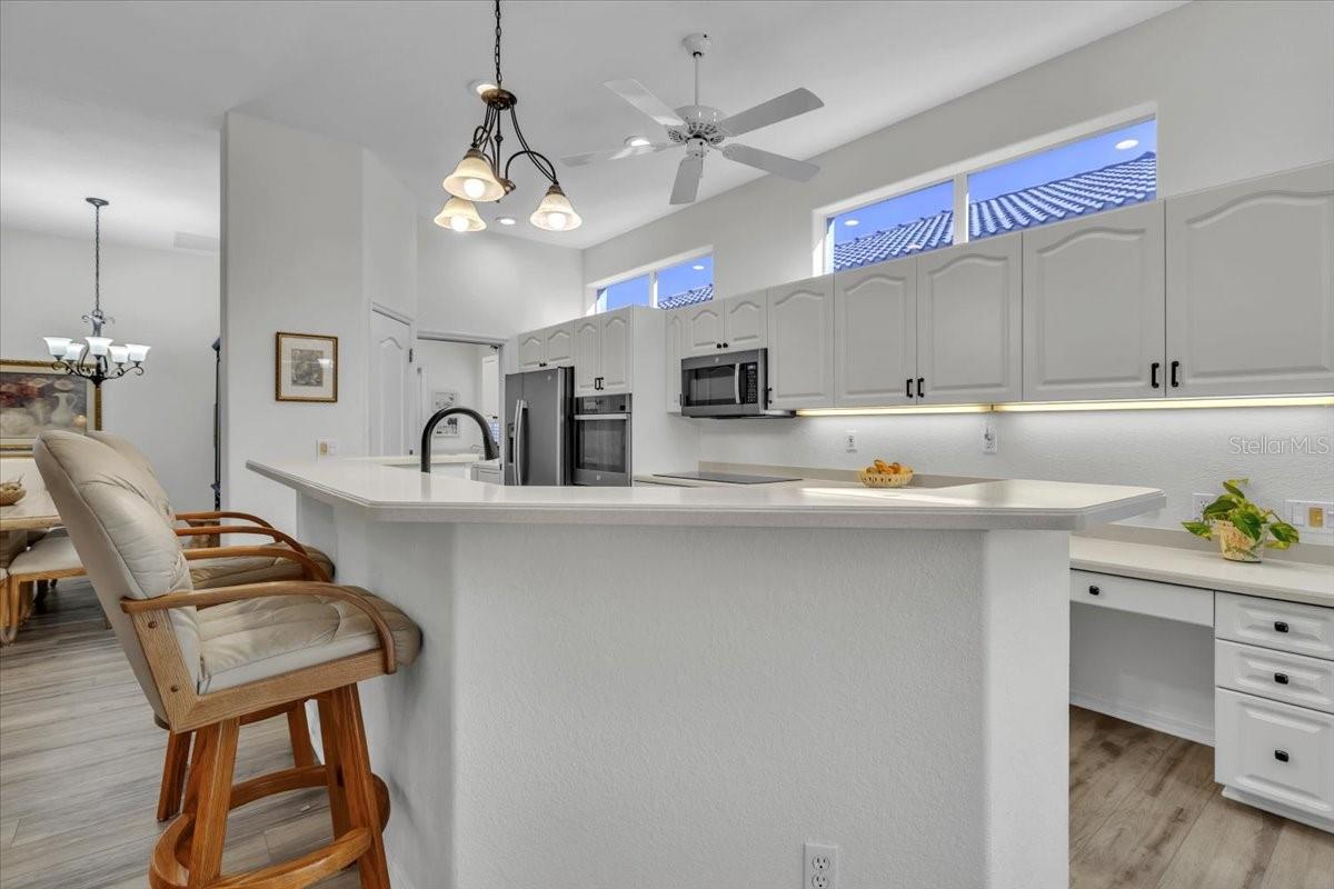 Image 15 of 76 For 26241 Feathersound Drive