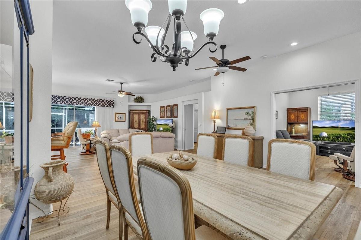 Image 29 of 76 For 26241 Feathersound Drive