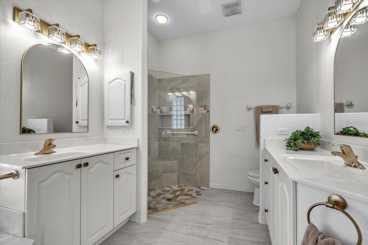 Image 36 of 76 For 26241 Feathersound Drive