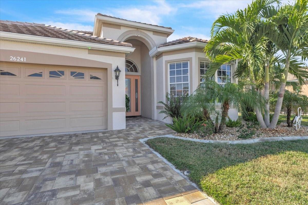 Image 4 of 76 For 26241 Feathersound Drive