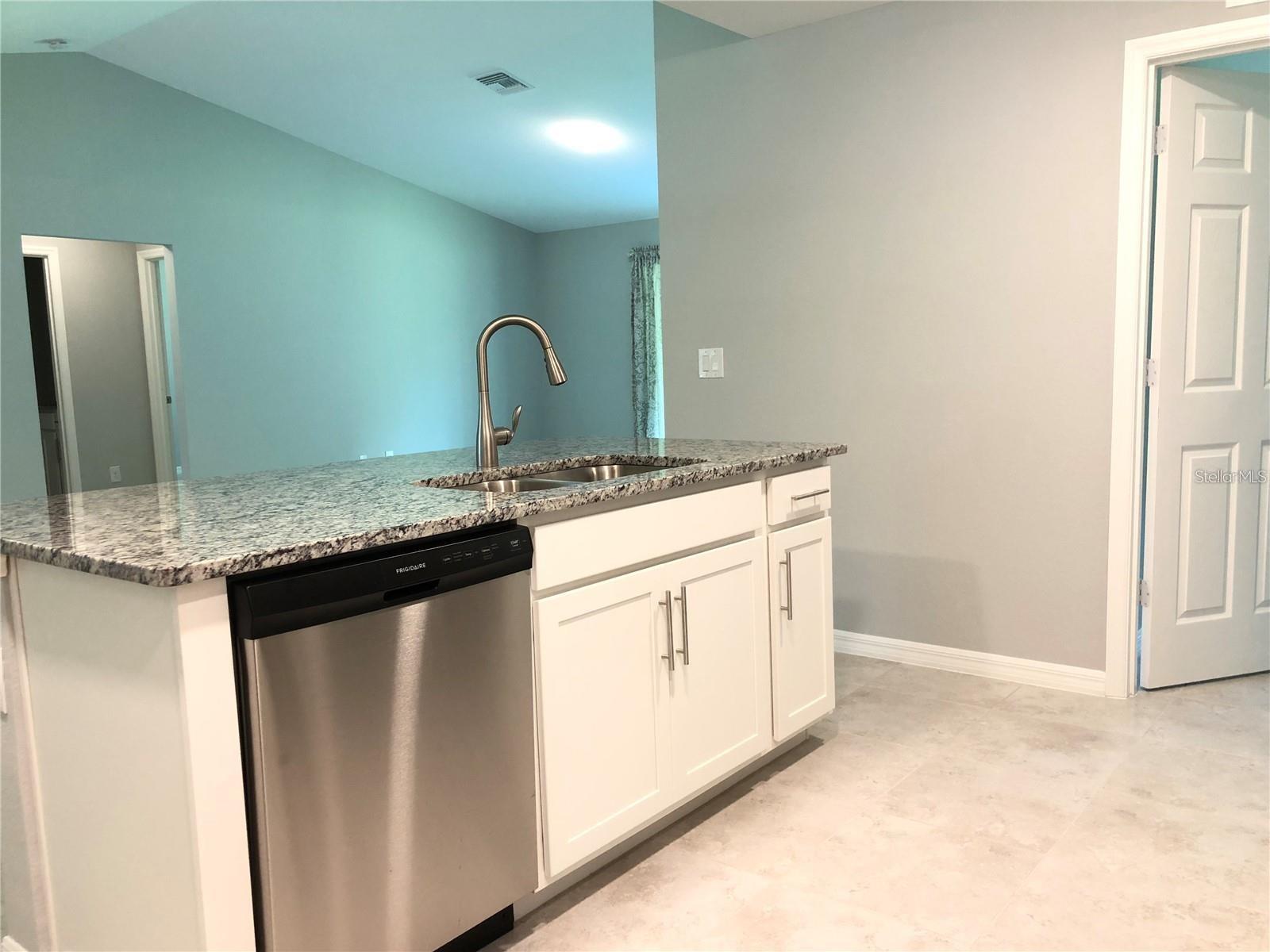 Image 6 of 22 For 4463 Antioch Street