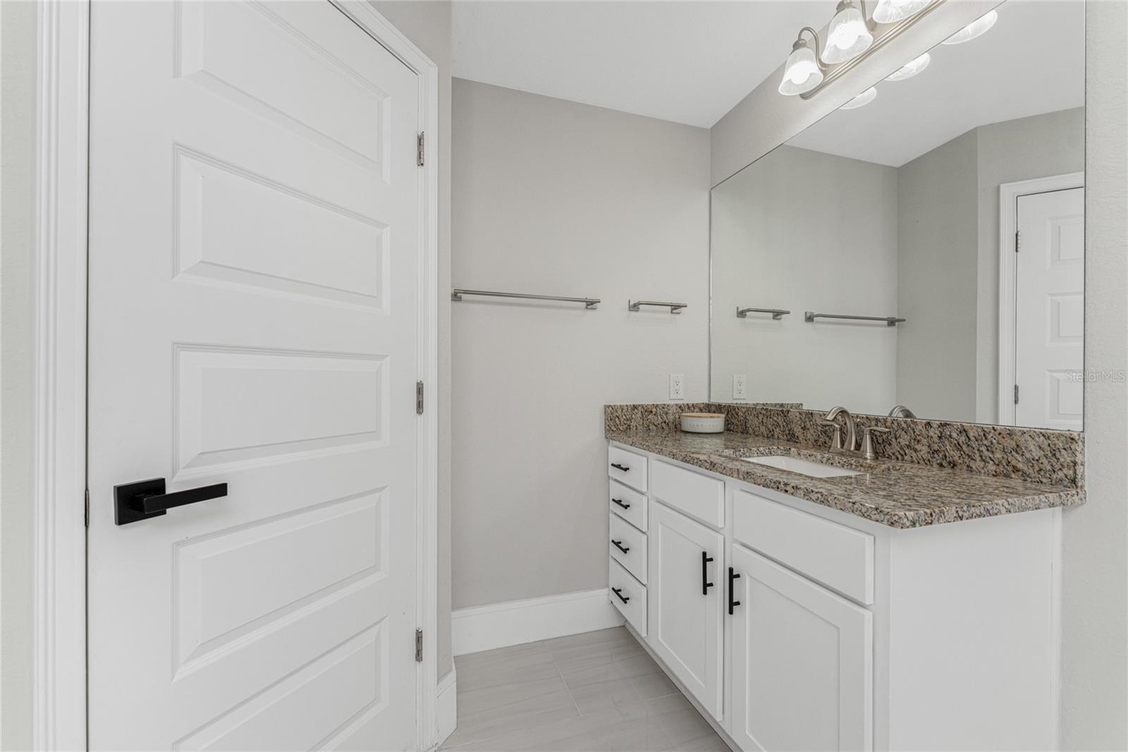 Image 36 of 43 For 22497 Vale Avenue