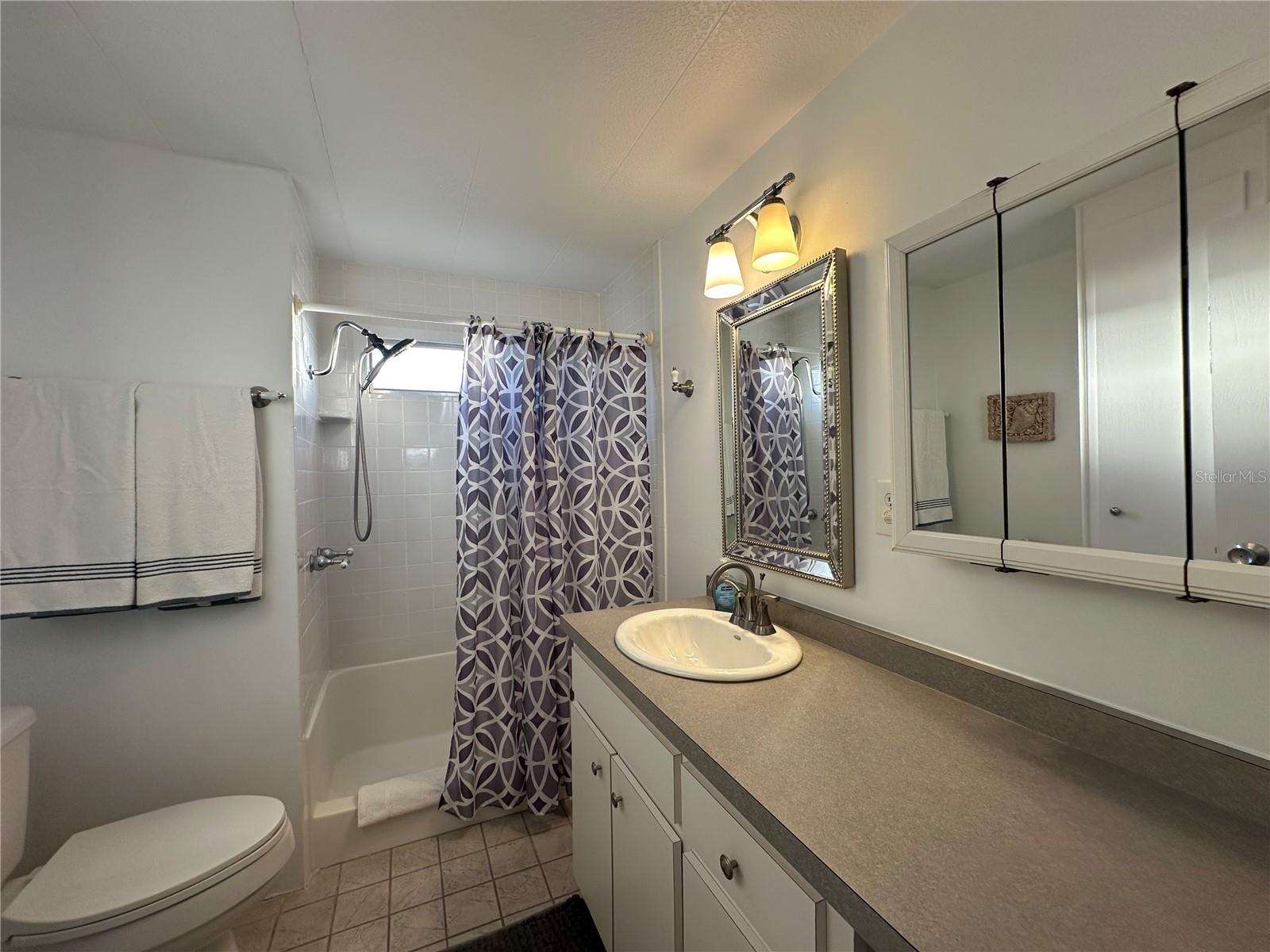 Image 14 of 47 For 5409 Holiday Park Boulevard