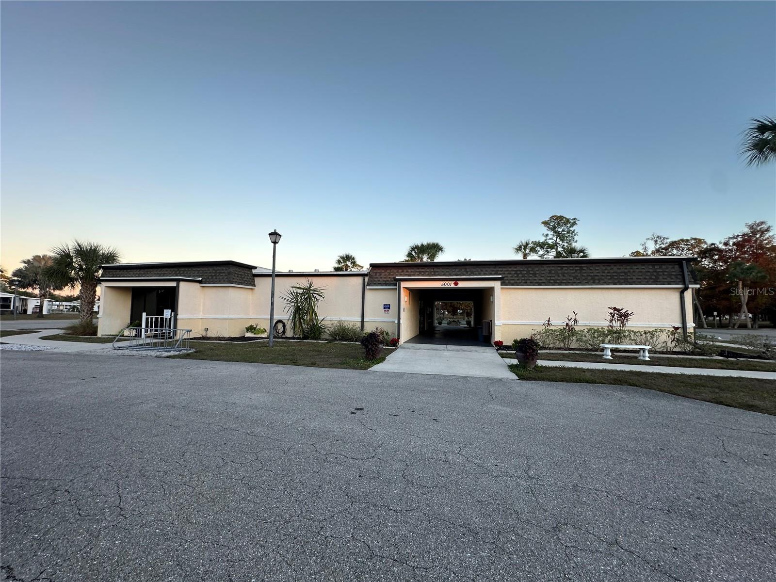 Image 32 of 47 For 5409 Holiday Park Boulevard