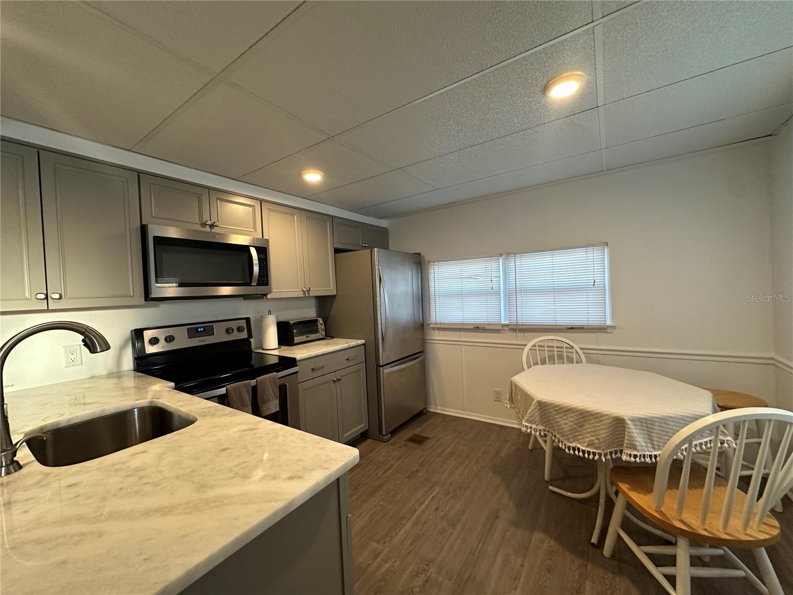 Image 9 of 47 For 5409 Holiday Park Boulevard