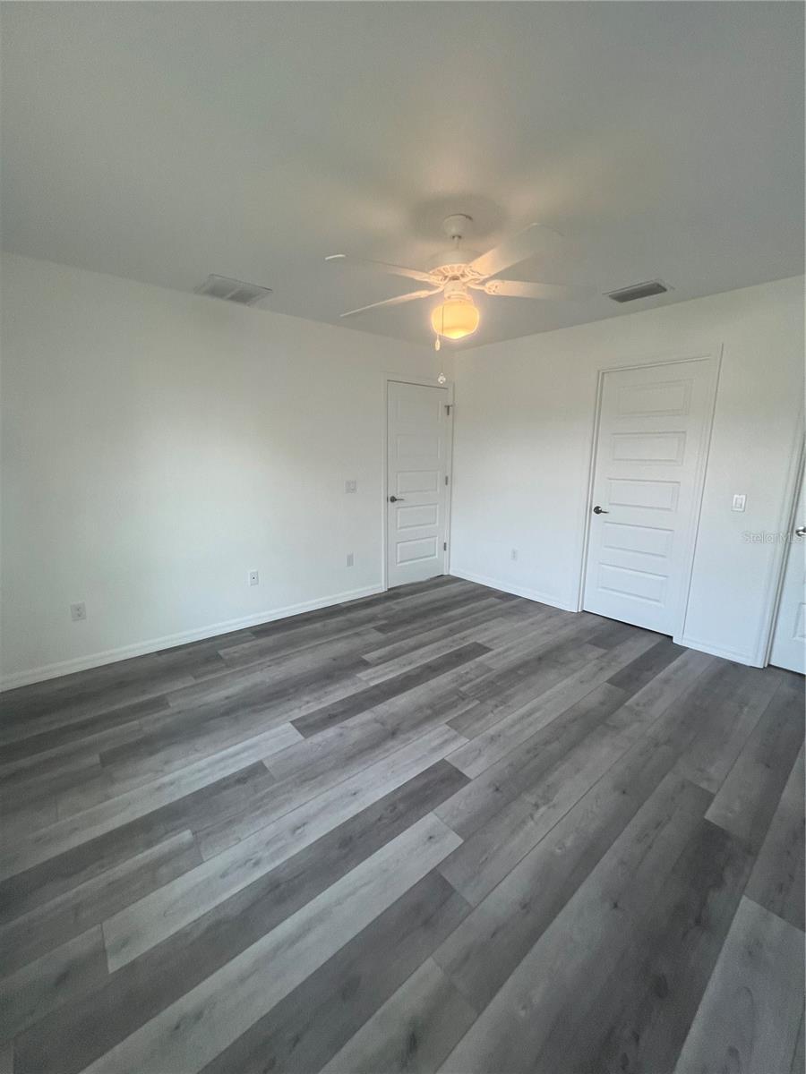 Image 6 of 8 For 68 Evergreen Street