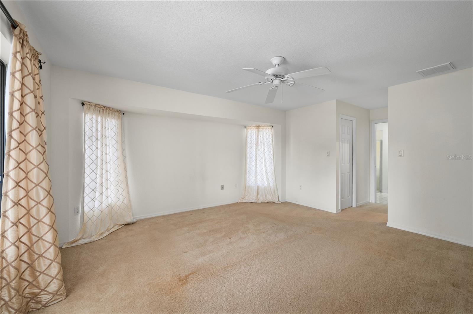 Image 17 of 47 For 26151 Constantine Road
