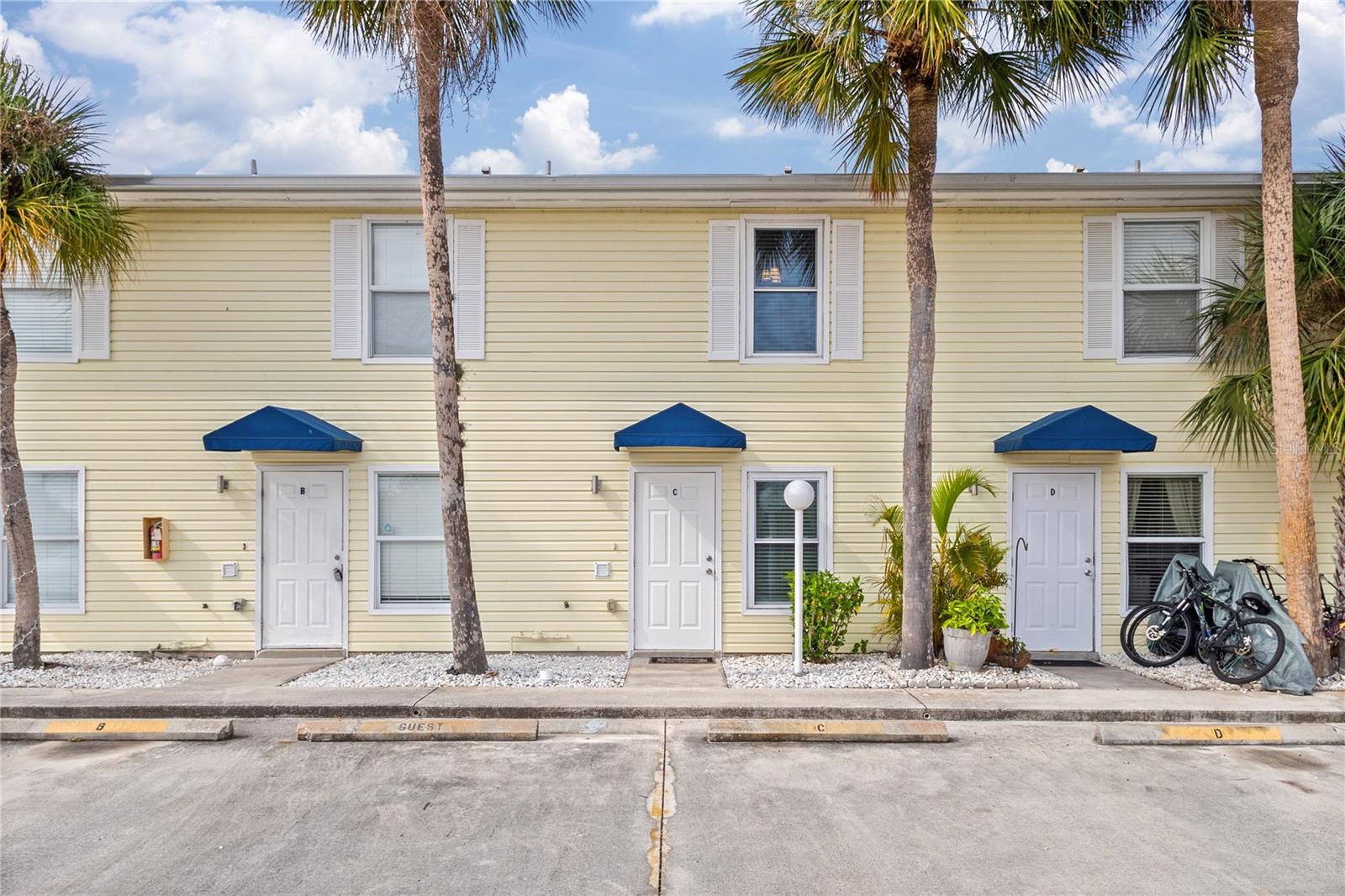 Image 24 of 35 For 26346 Rampart Boulevard 904