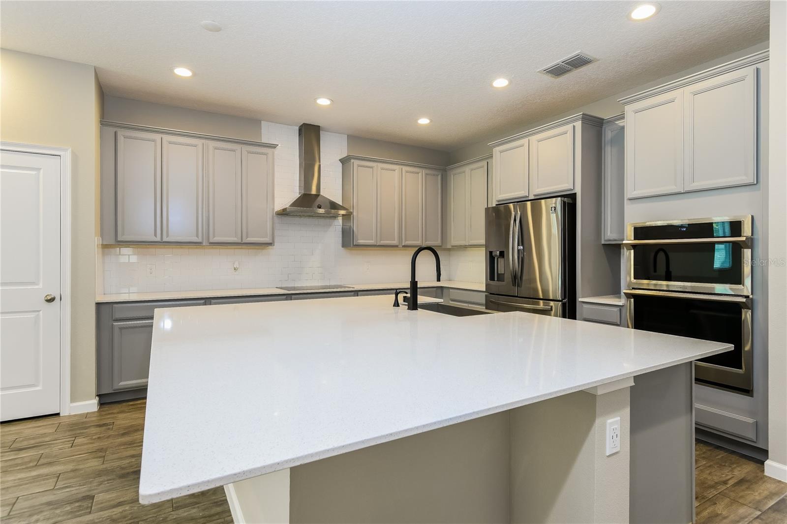 Image 4 of 15 For 1073 Hendon Loop