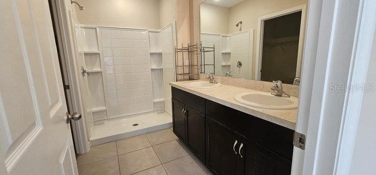 Image 29 of 37 For 7401 Lenox Circle