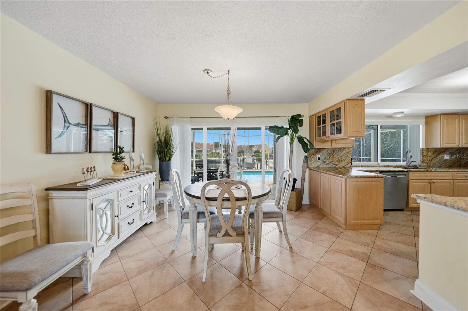 Image 11 of 39 For 200 Venezia Court