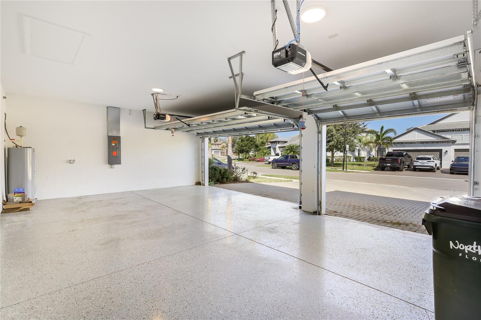 Image 21 of 36 For 19803 Bridgetown Loop