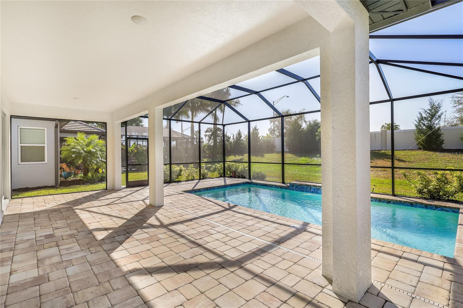 Image 25 of 36 For 19803 Bridgetown Loop