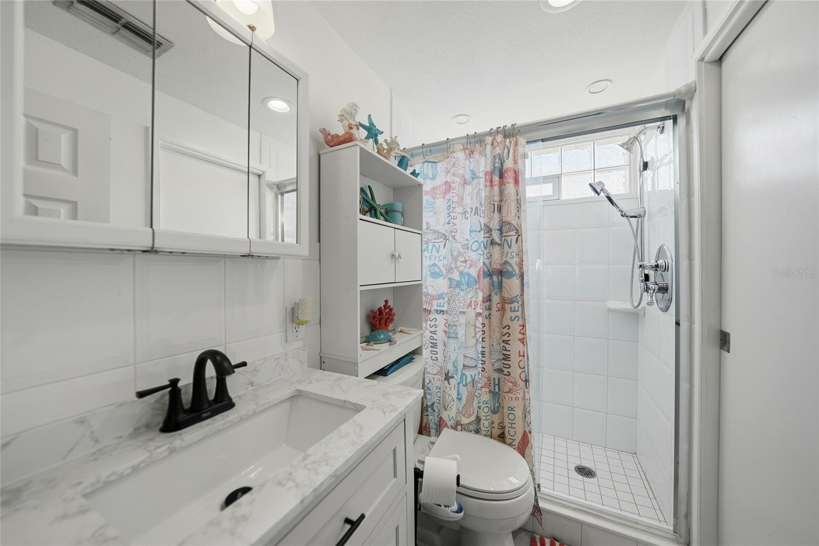 Image 24 of 32 For 19 Del Prado Drive