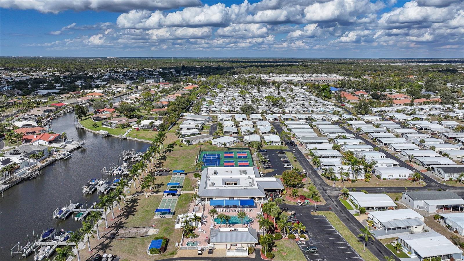 Image 28 of 32 For 19 Del Prado Drive