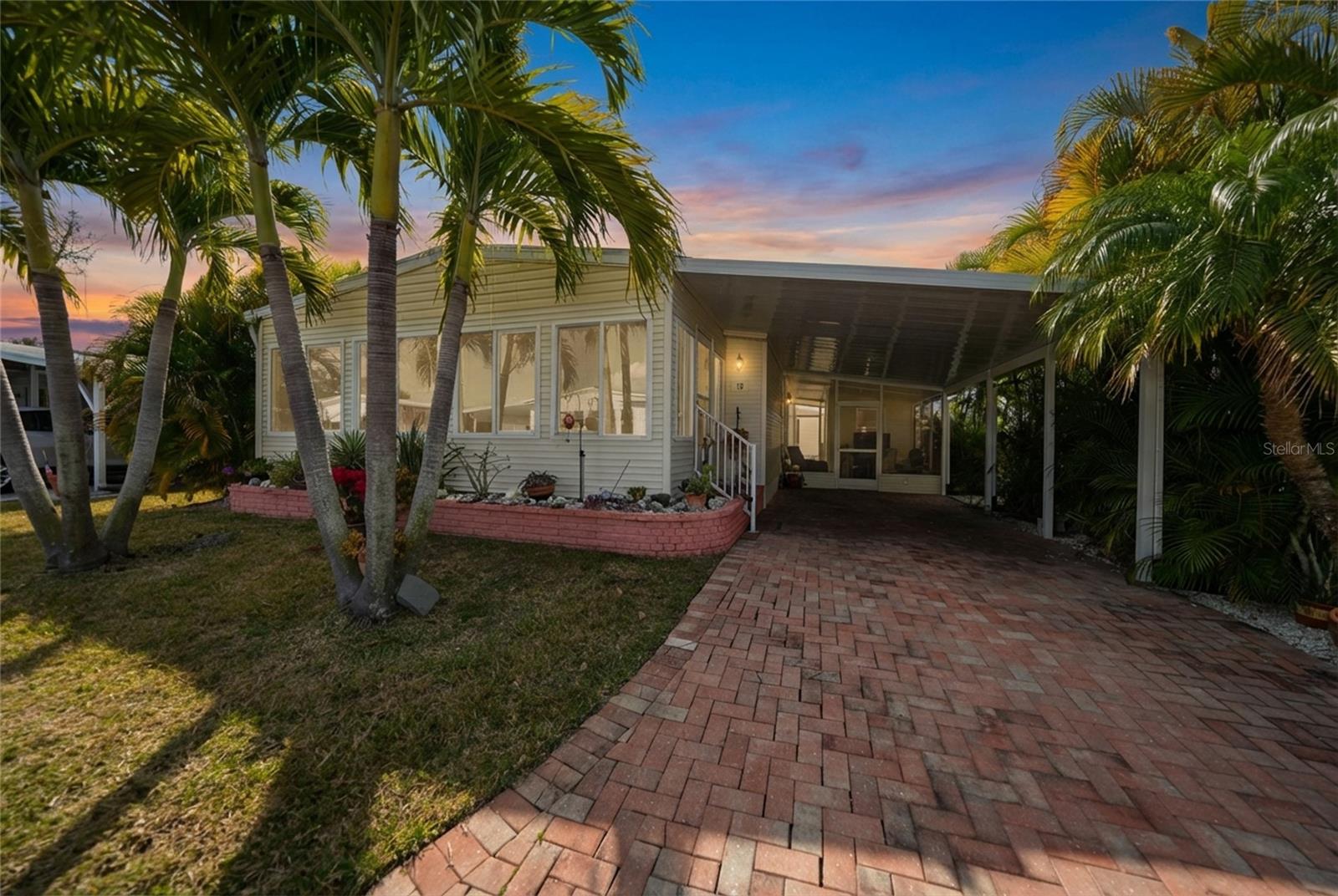 Image 3 of 32 For 19 Del Prado Drive