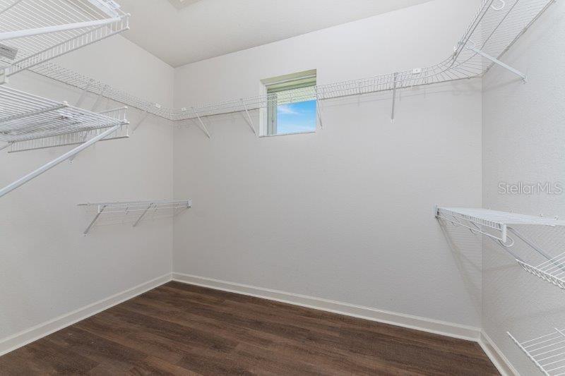 Image 15 of 31 For 1030 Via Formia