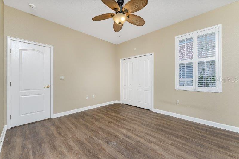 Image 19 of 31 For 1030 Via Formia