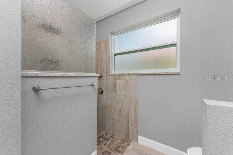 Image 21 of 31 For 1030 Via Formia