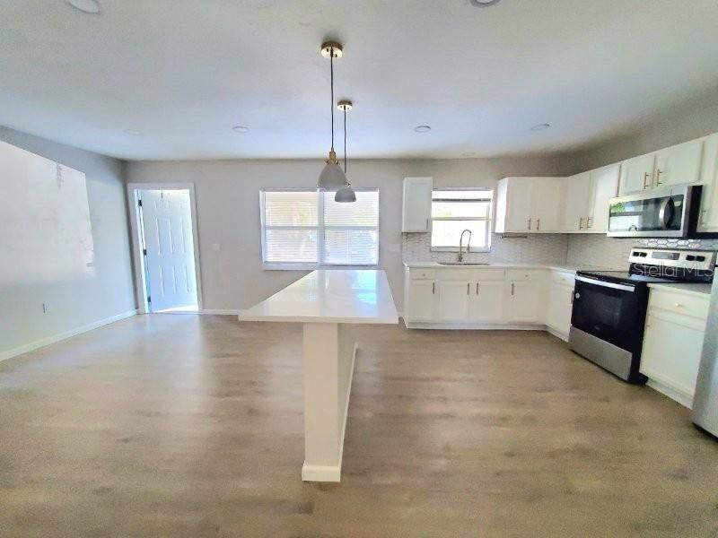 Image 20 of 25 For 4390 Sibley Bay Street J-d