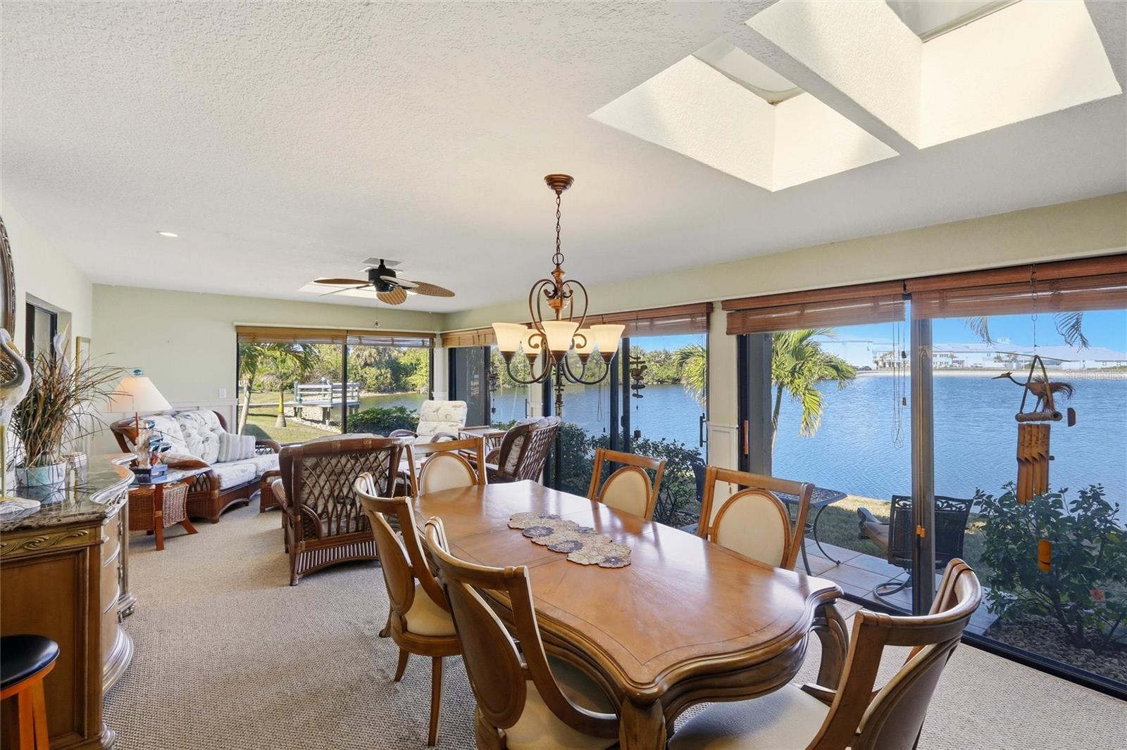 Listing photo id 28 for 1780 Deborah Drive 22