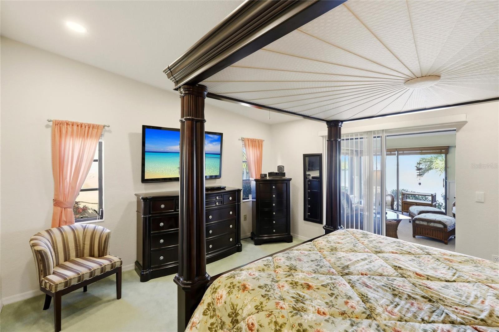 Listing photo id 38 for 1780 Deborah Drive 22