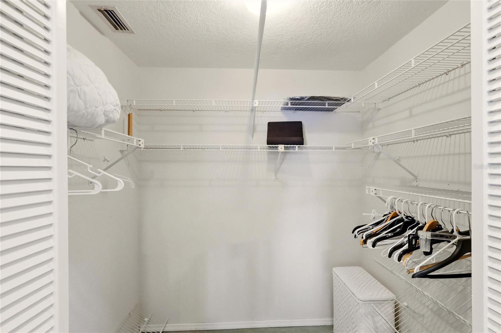 Listing photo id 39 for 1780 Deborah Drive 22