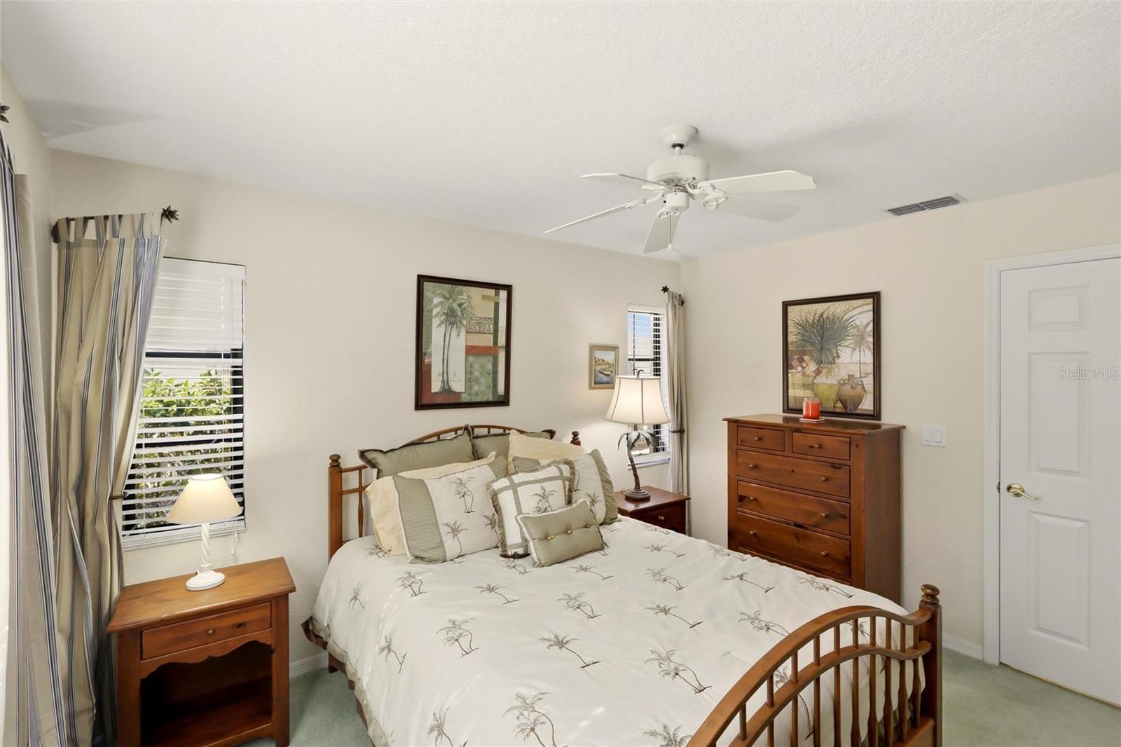 Listing photo id 49 for 1780 Deborah Drive 22